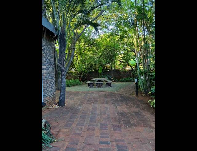 6 BEDROOM HOUSE FOR SALE IN WONDERBOOM